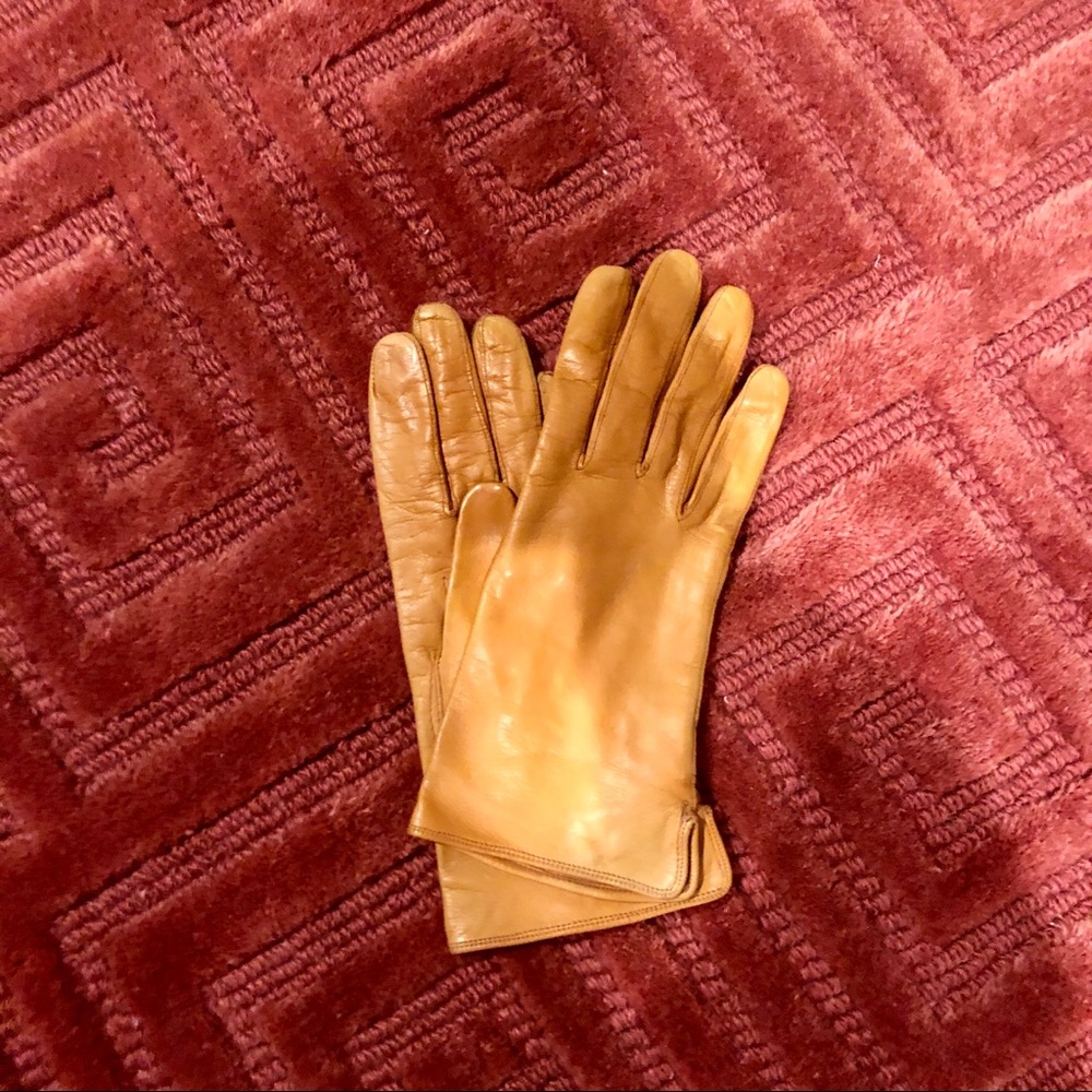 Yellow coach gloves